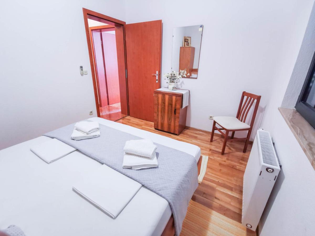 Apartments Vukovic Vanja Makarska Exterior foto